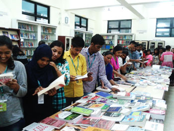Book-Exhibition (15)