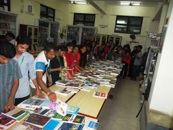 Book-Exhibition (19)