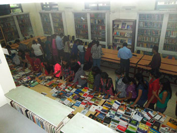 Book-Exhibition (20)