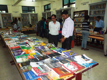 Book-Exhibition (21)